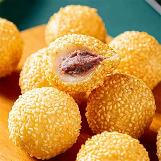 豆沙芝麻球 Fried Sesame Balls Filled w/ Red Bean